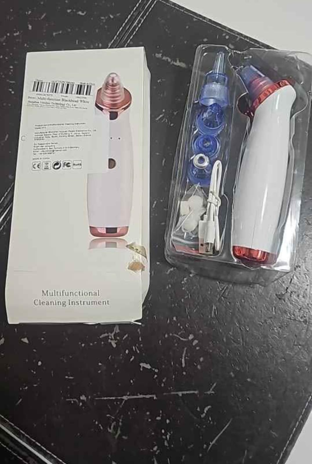 جهاز أثناء الشحن